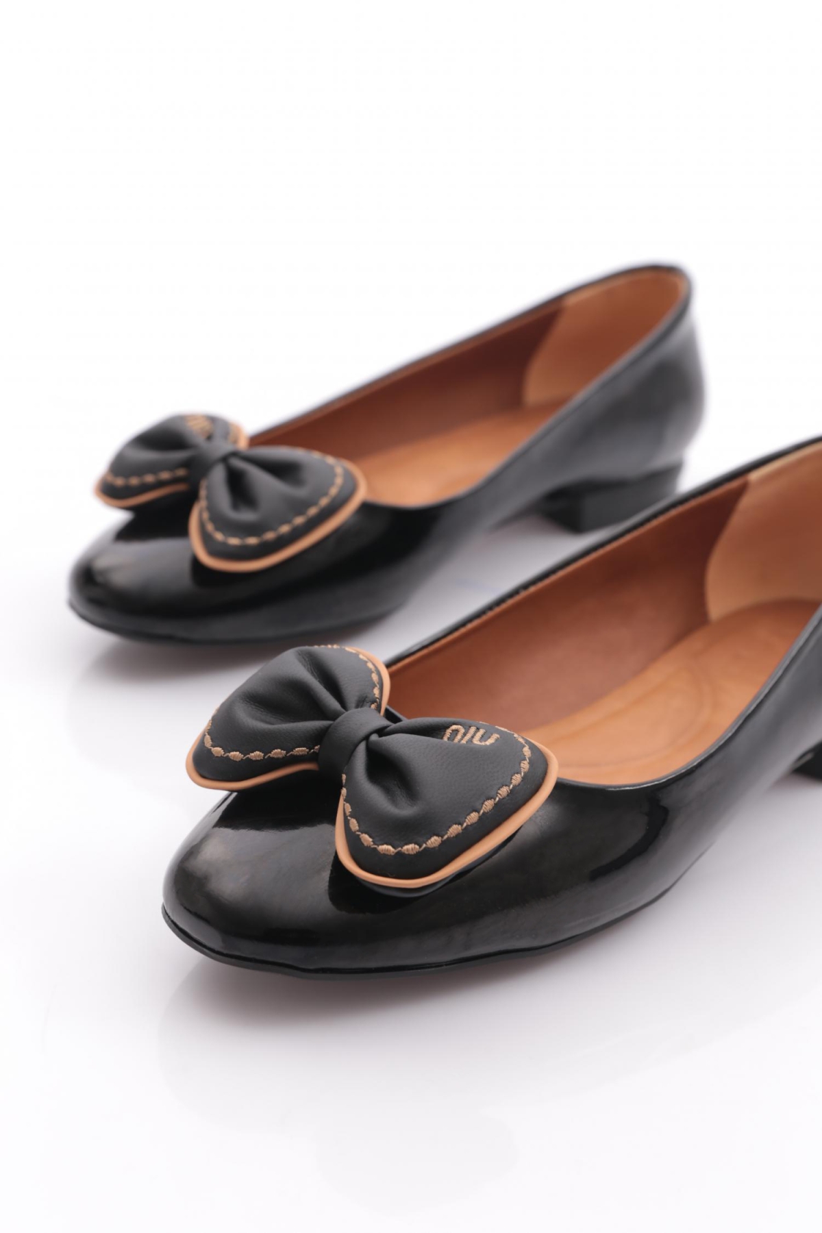 1935 Kadin Fiyonk Detayli Babet - Görsel 5