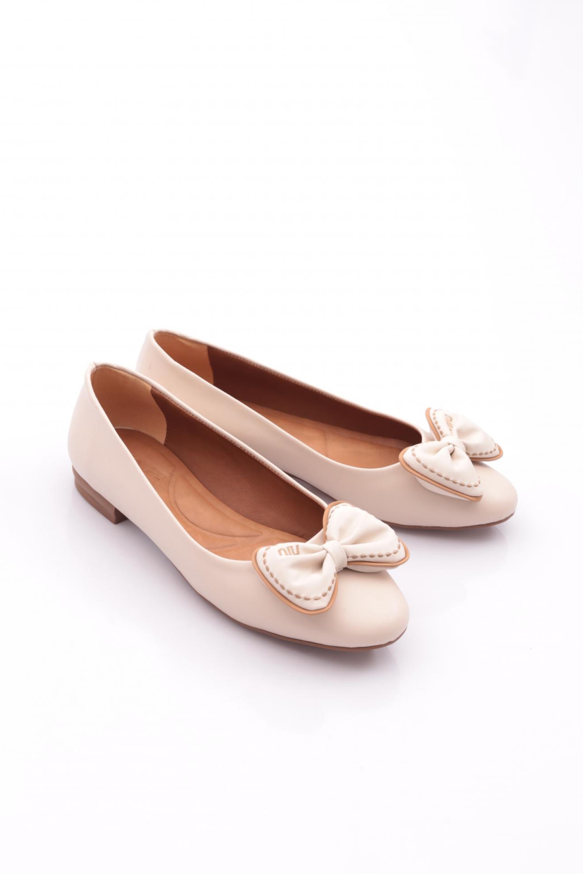 1935 Kadin Fiyonk Detayli Babet - Görsel 3