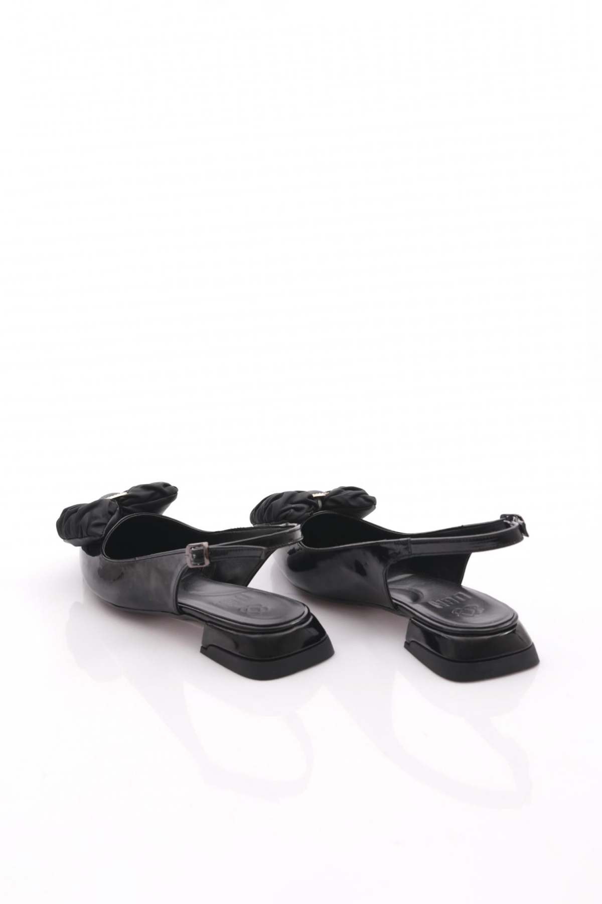 2886 Kadin Fiyonk Detayli Babet - Görsel 4