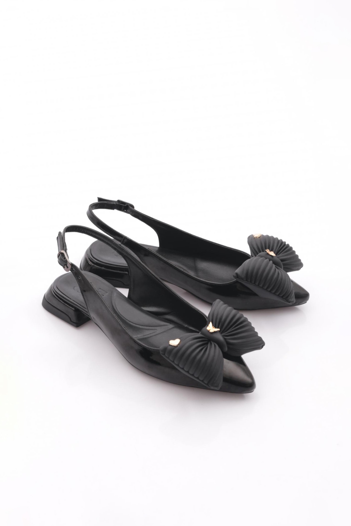 2888 Kadin Fiyonk Detayli Babet - Görsel 3