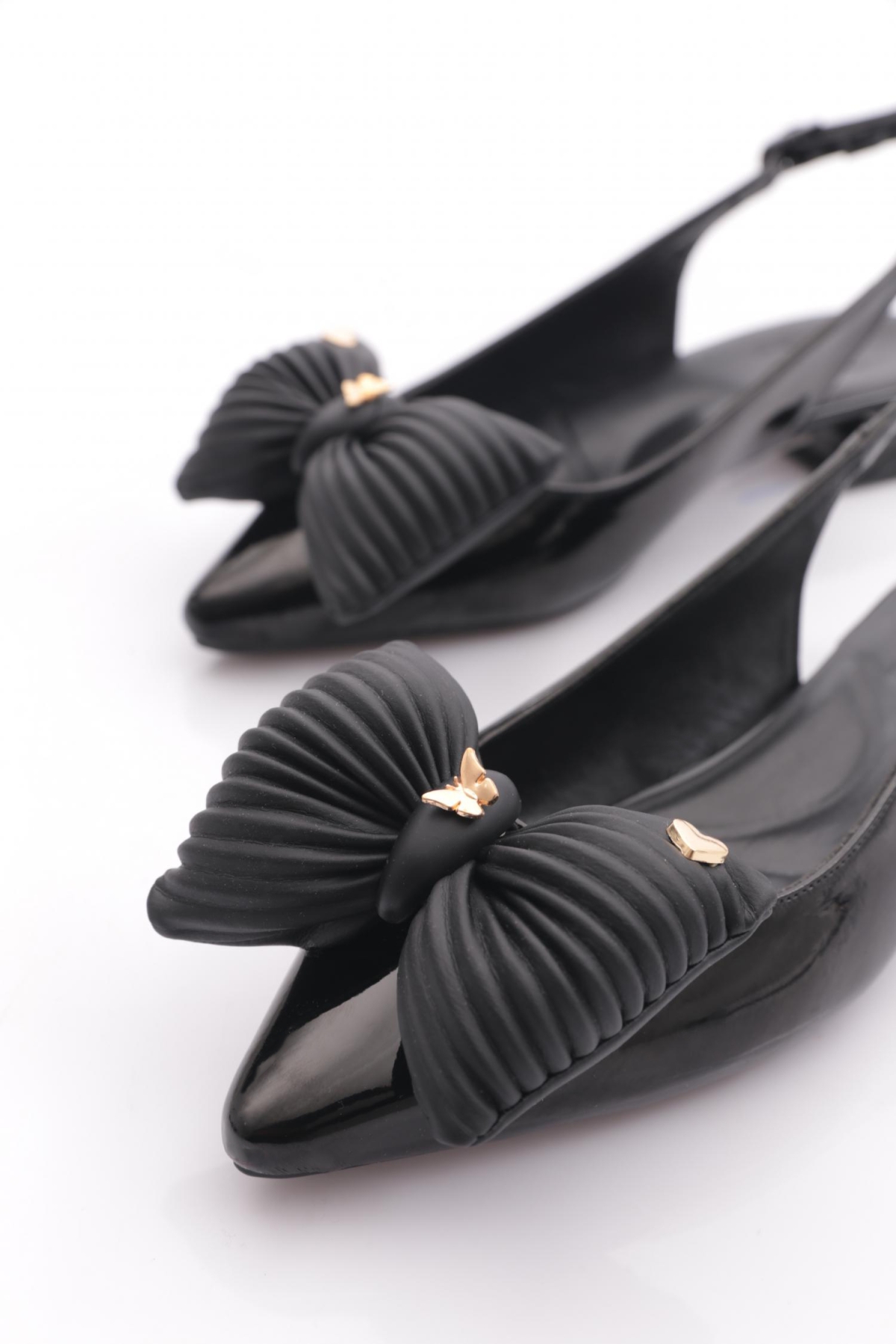 2888 Kadin Fiyonk Detayli Babet - Görsel 5