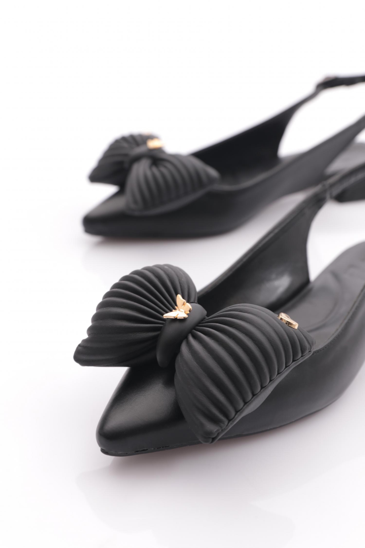 2888 Kadin Fiyonk Detayli Babet - Görsel 5