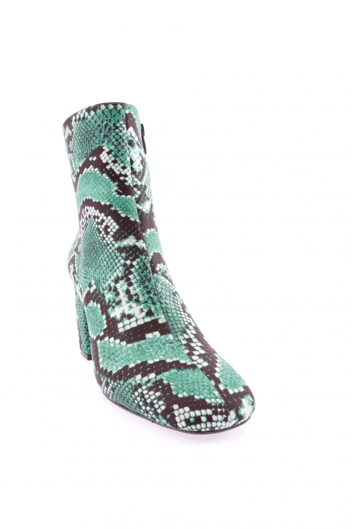 K600-22K Kadin Küt Burun Topuklu Bot - Görsel 3