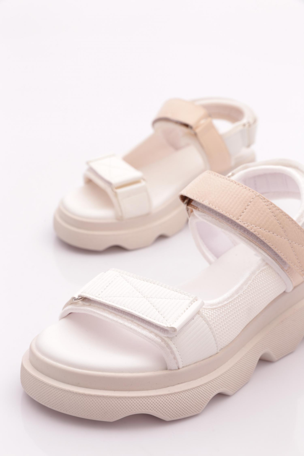 3527 Kadin Leopar Desenli Kalin Taban Sandalet - Görsel 5