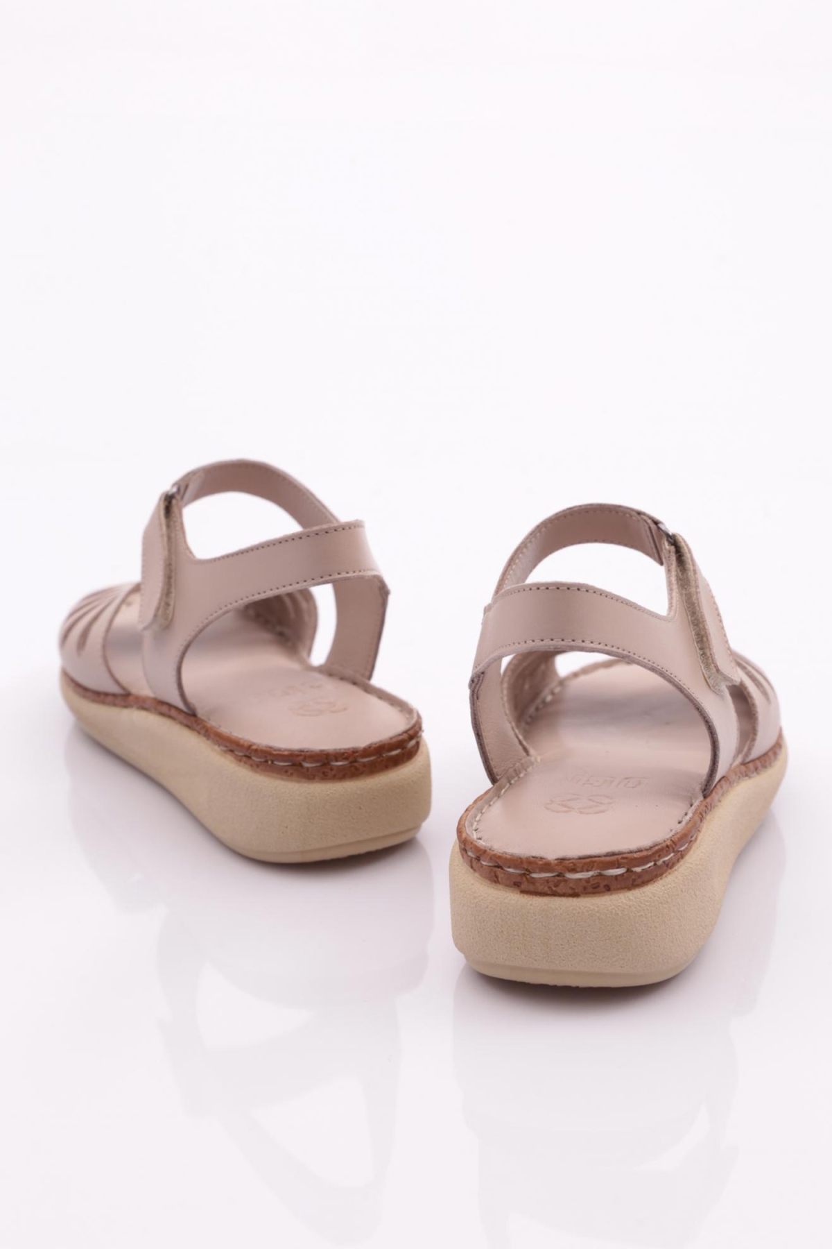 210 Kadin Bilekten Bağlama Cirtli Sandalet - Görsel 4