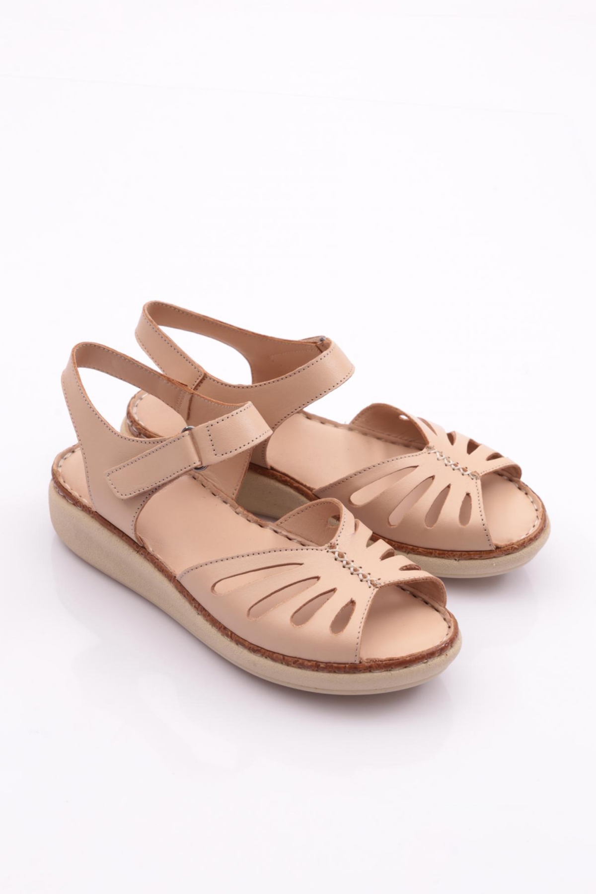 210 Kadin Bilekten Bağlama Cirtli Sandalet - Görsel 3