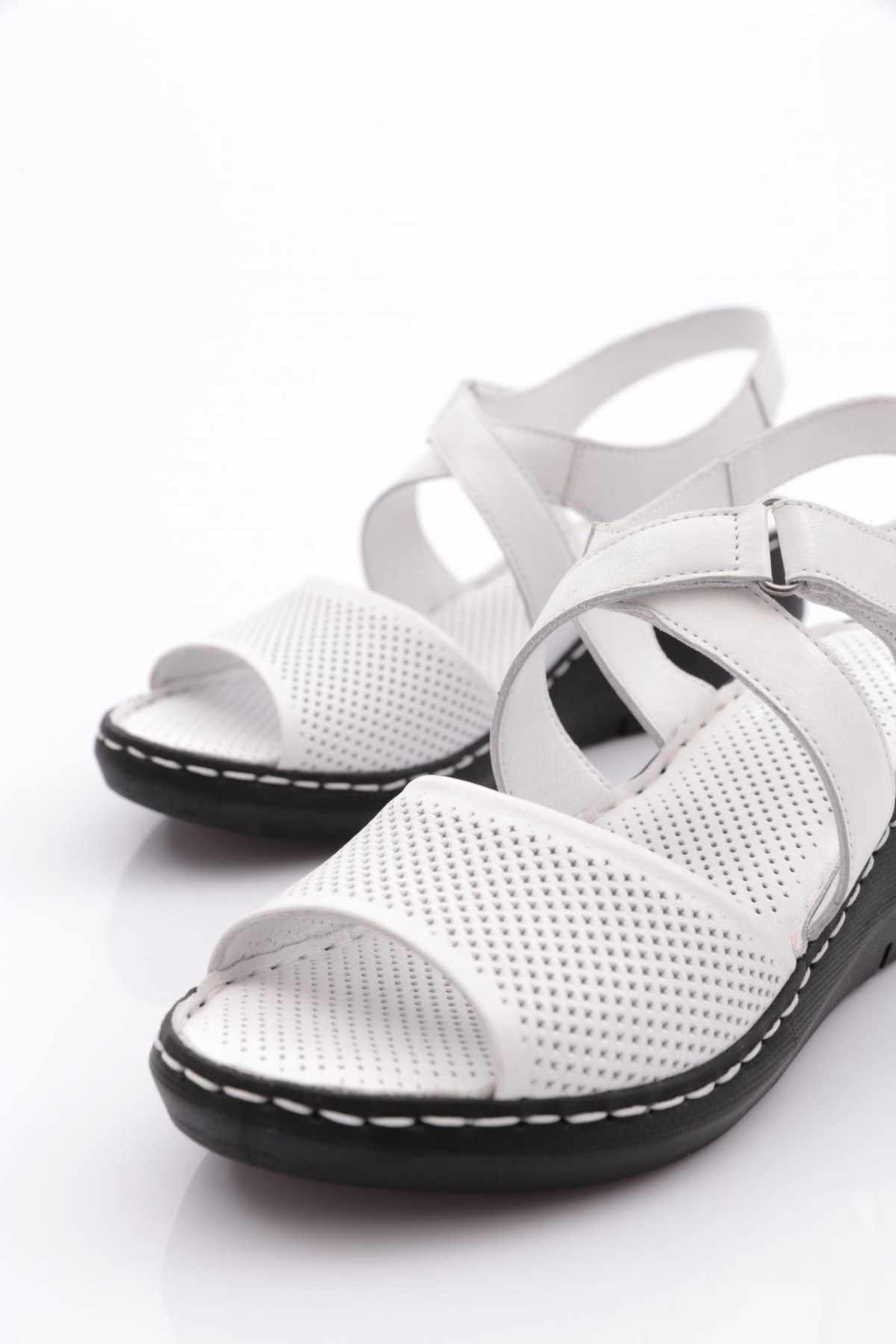 1005 Kadin Kalin Topuk Cirtli Sandalet - Görsel 5