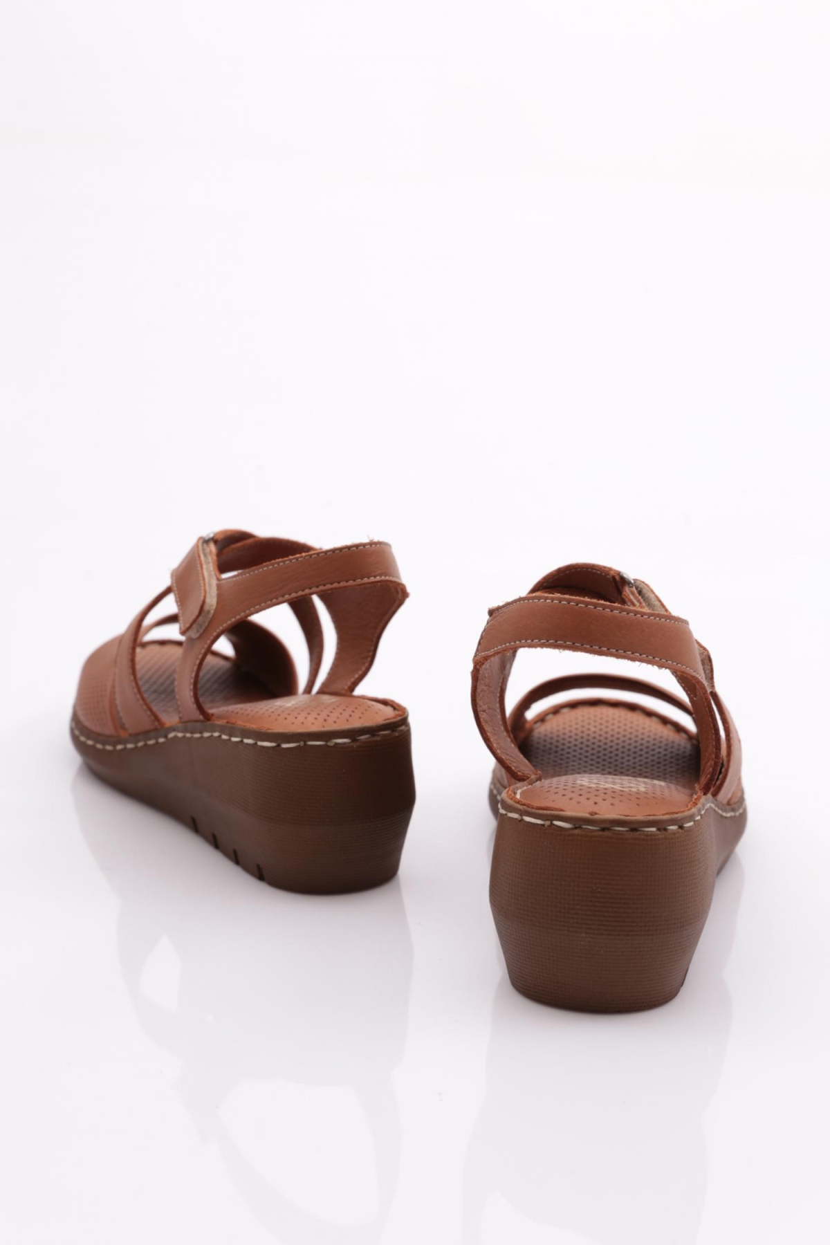 1005 Kadin Kalin Topuk Cirtli Sandalet - Görsel 4