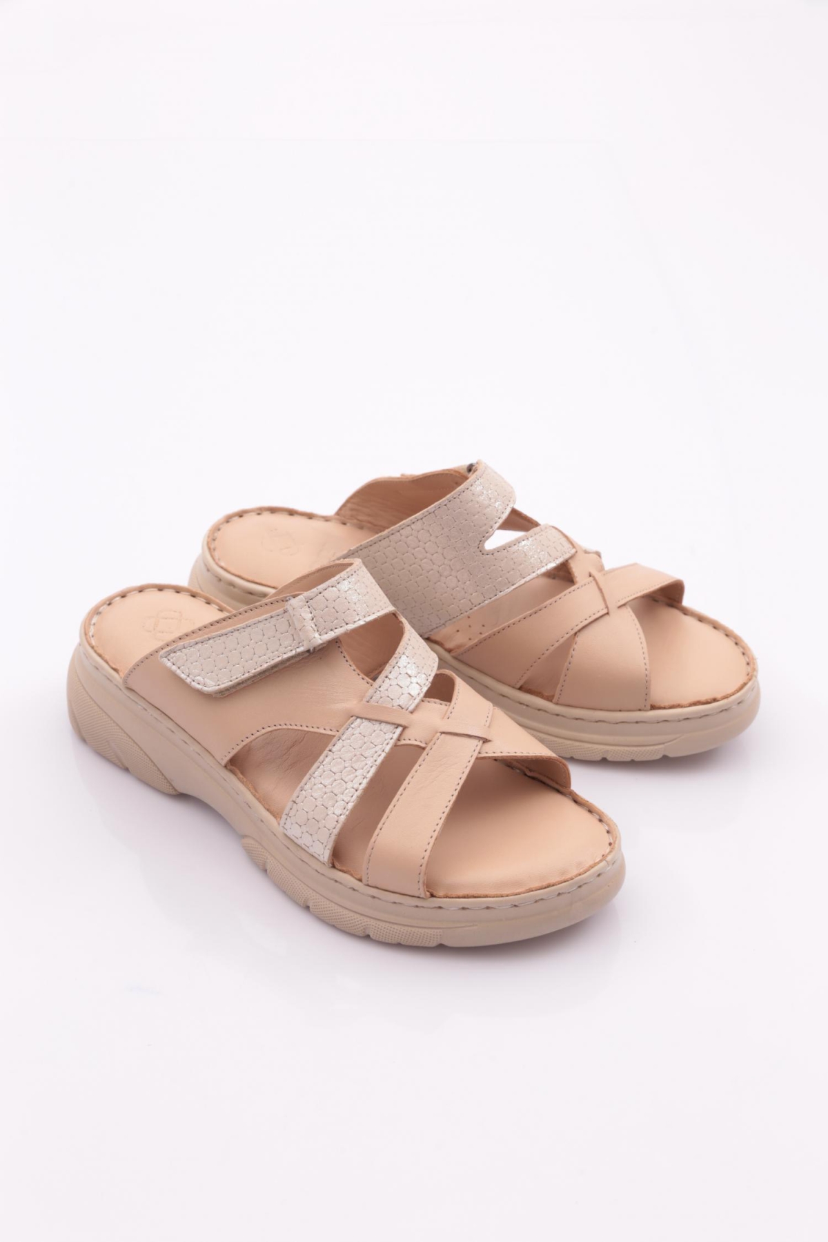 335 Kadin Cirtli Terlik - Görsel 3