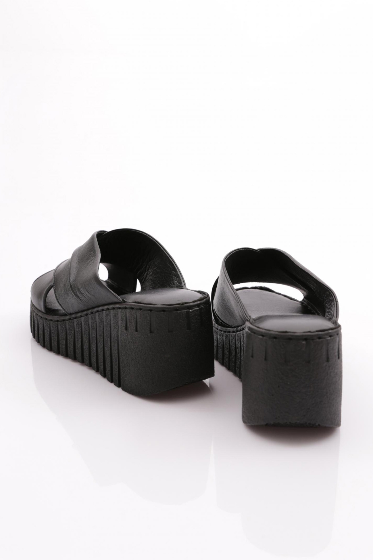 252 Kadin Çift Şeritli Terlik - Görsel 4