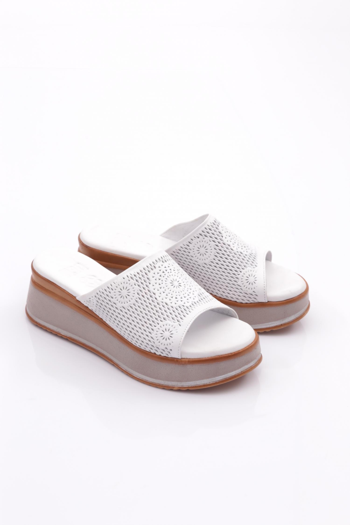 2000 Kadin Terlik - Görsel 3