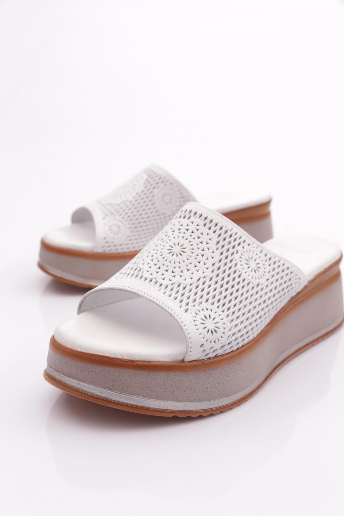 2000 Kadin Terlik - Görsel 5