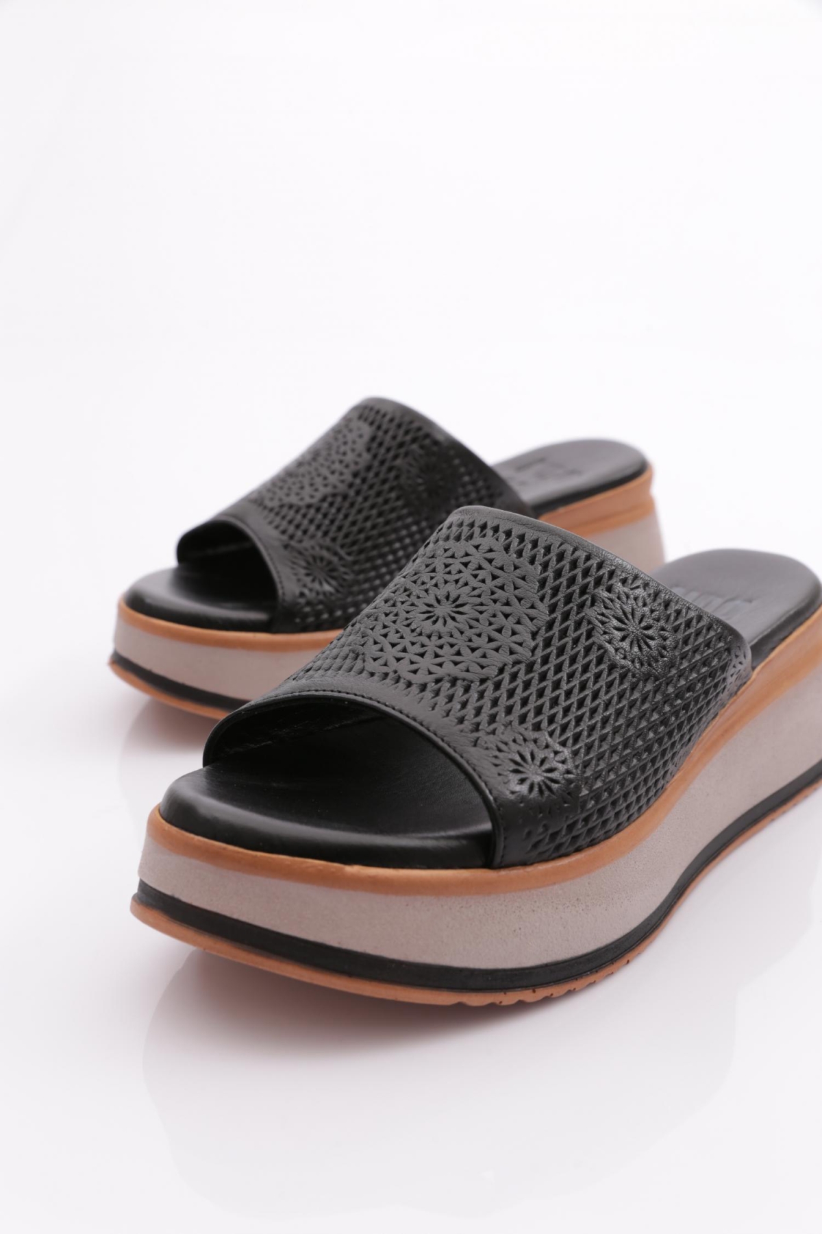 2000 Kadin Terlik - Görsel 5