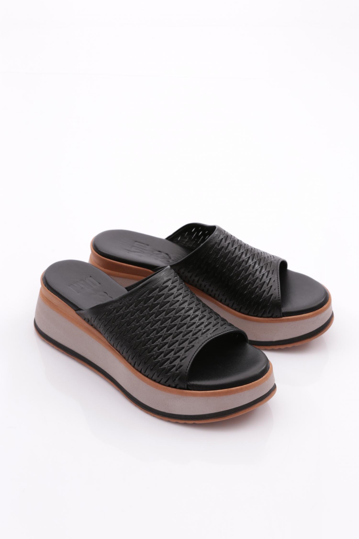 1800 Kadin Terlik - Görsel 3