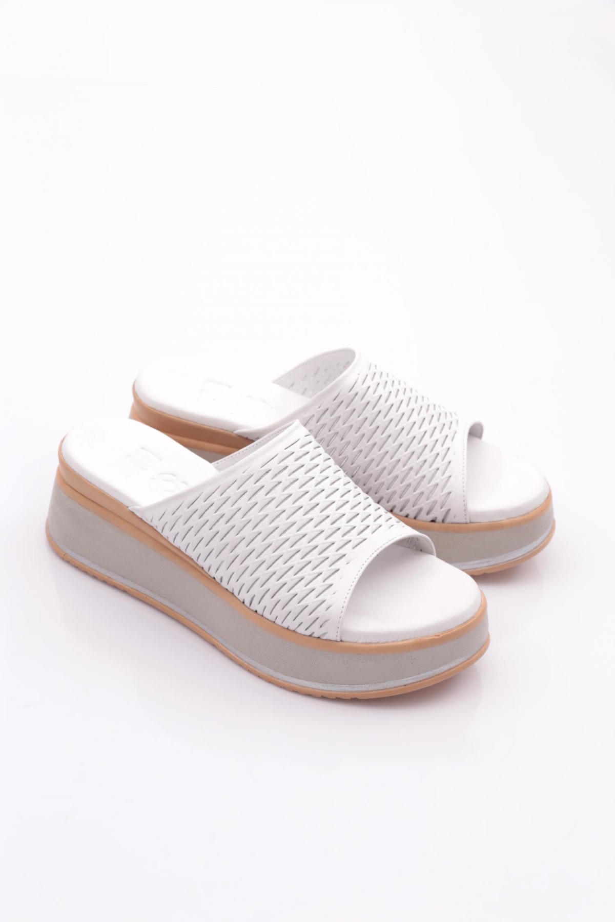 1800 Kadin Terlik - Görsel 3