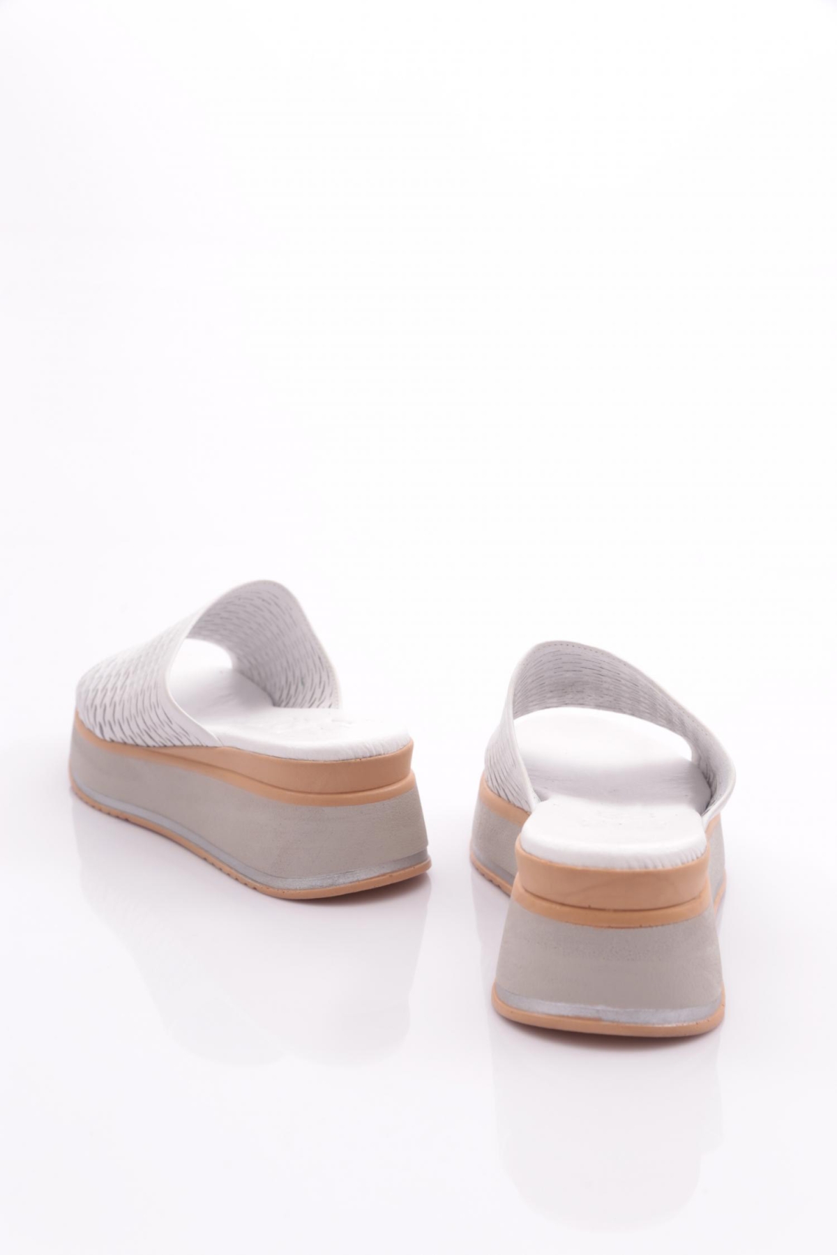 1800 Kadin Terlik - Görsel 4