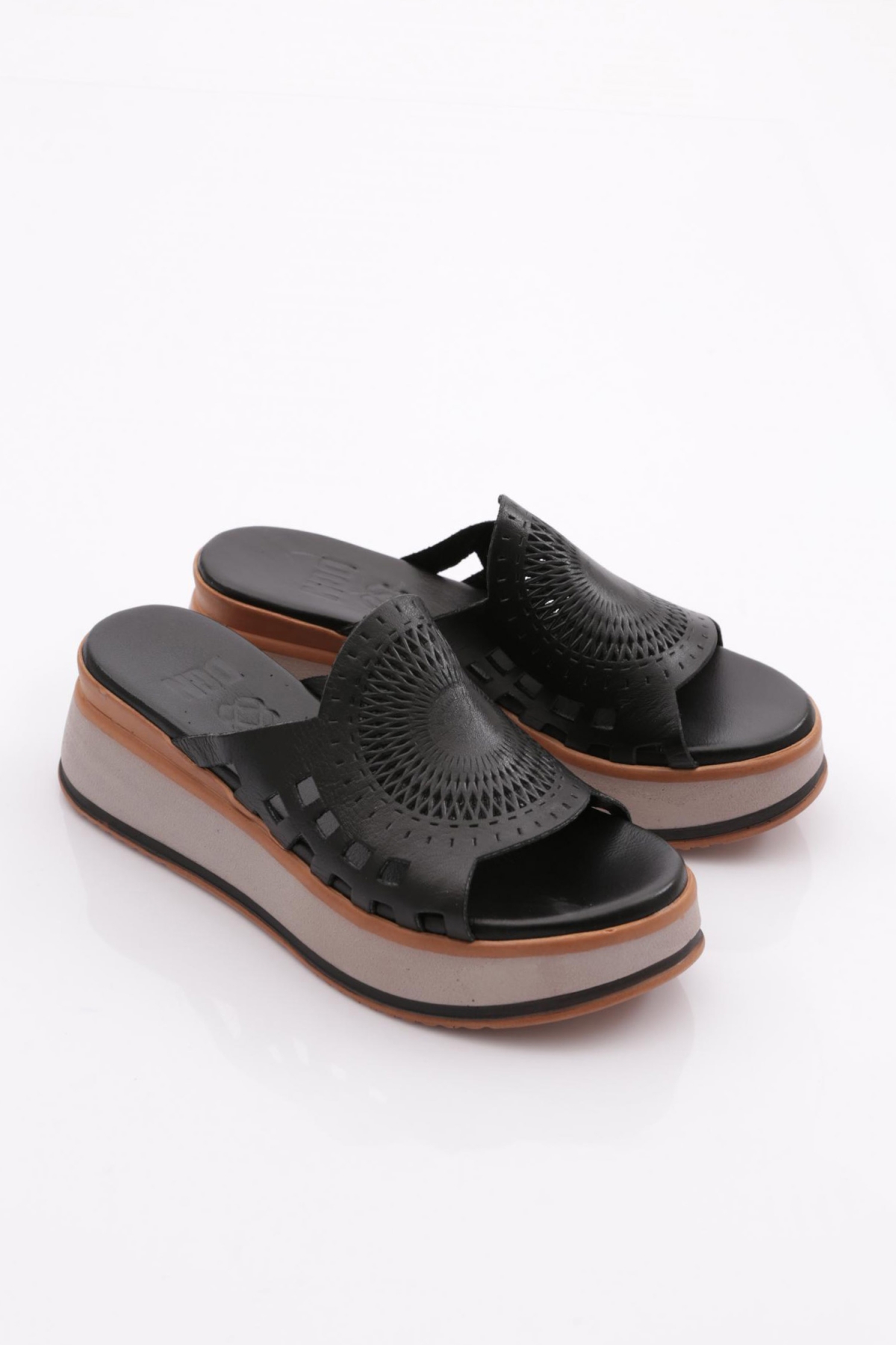 1750 Kadin Terlik - Görsel 3