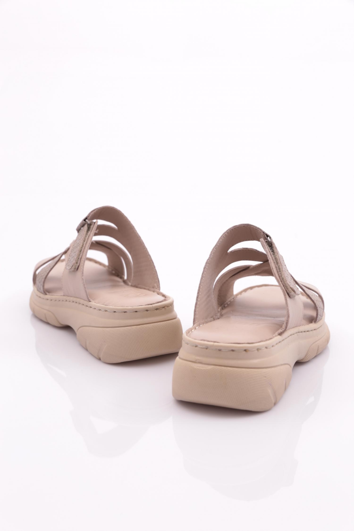 335 Kadin Cirtli Terlik - Görsel 4