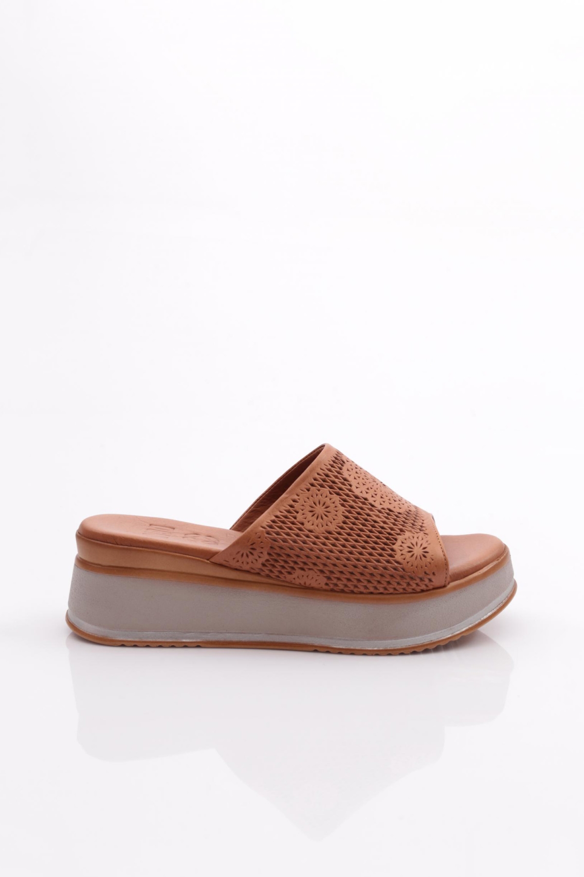 2000 Kadin Terlik - Görsel 2