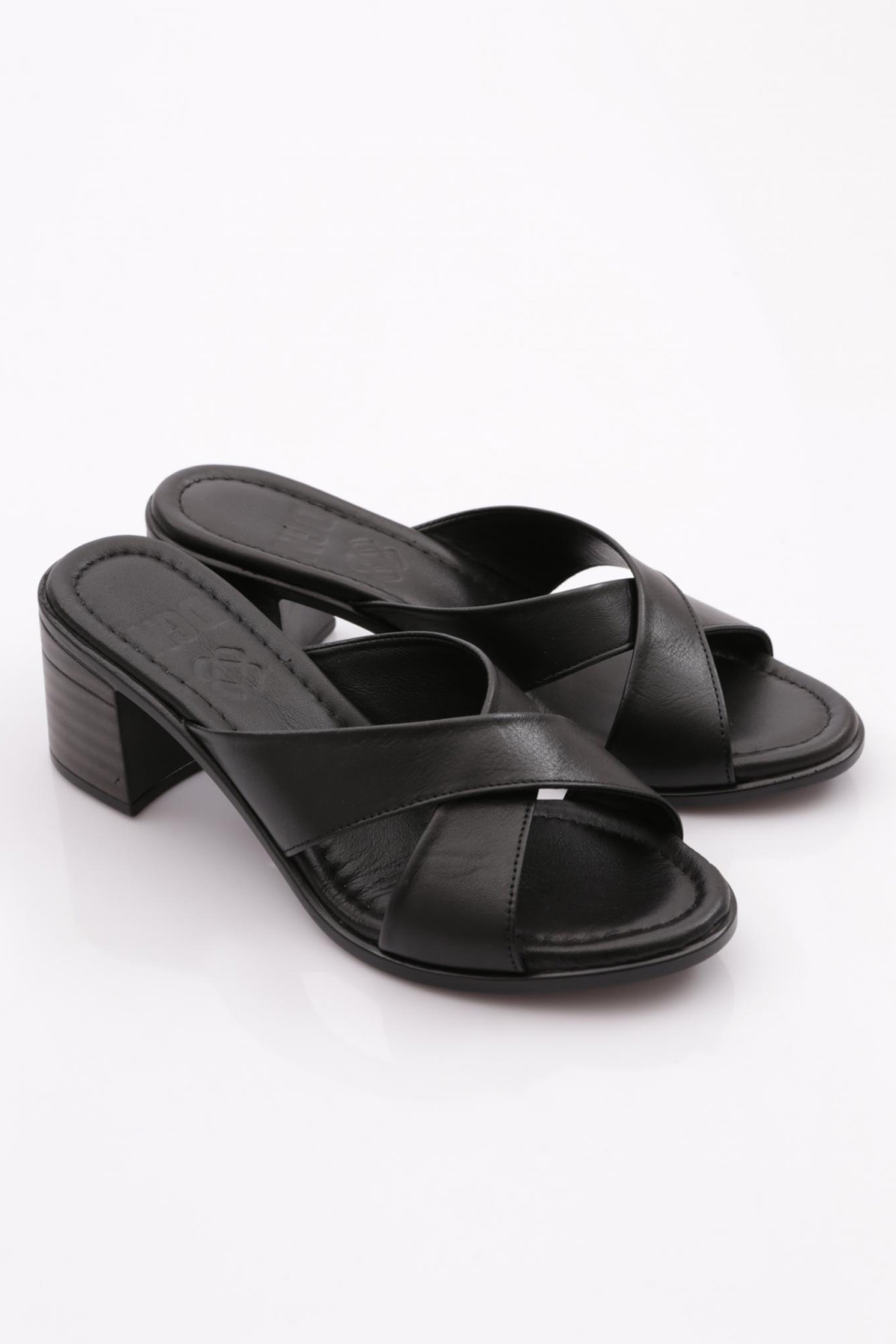2120 Kadin Topuklu Terlik - Görsel 3