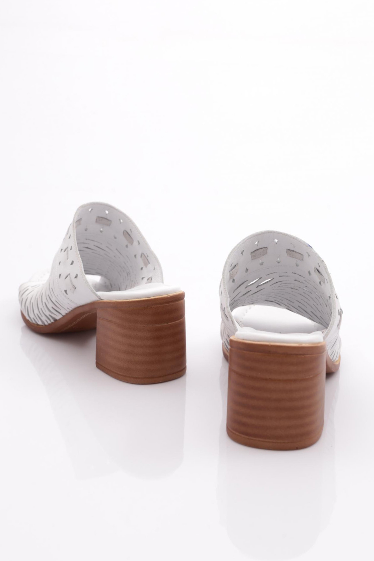 2060 Kadin Terlik - Görsel 4