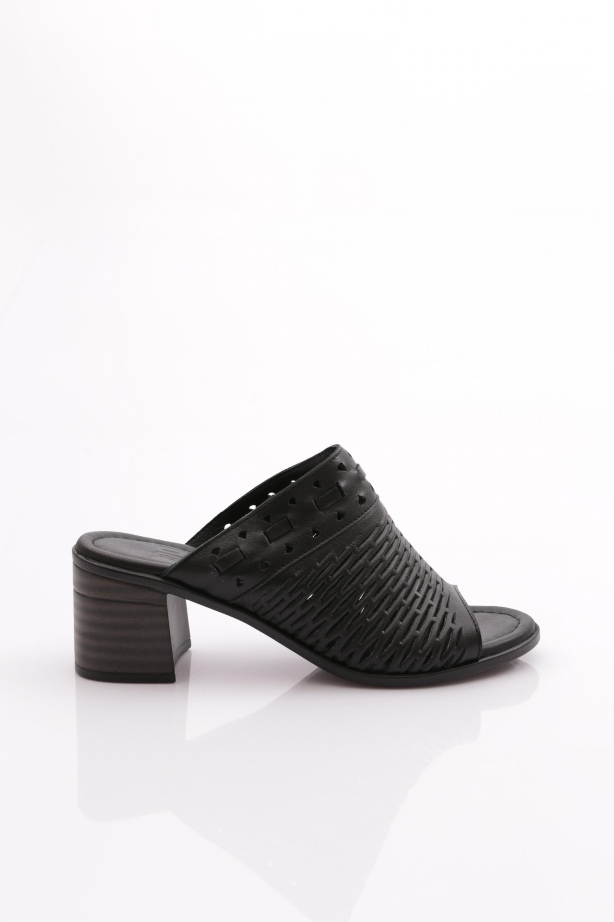 2060 Kadin Terlik - Görsel 2