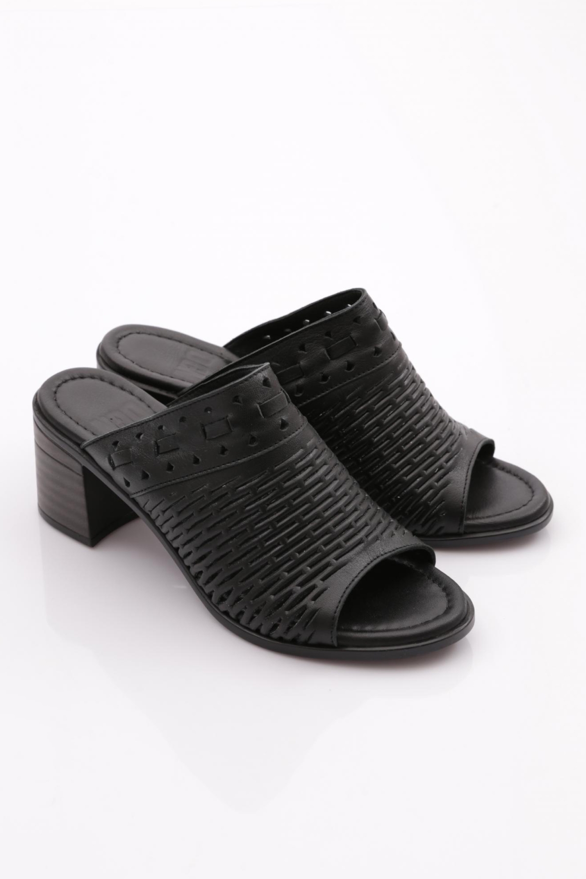 2060 Kadin Terlik - Görsel 3