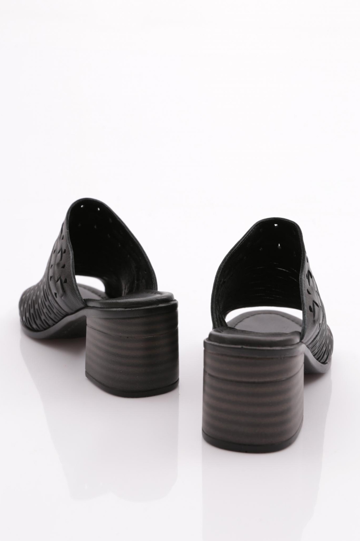 2060 Kadin Terlik - Görsel 4