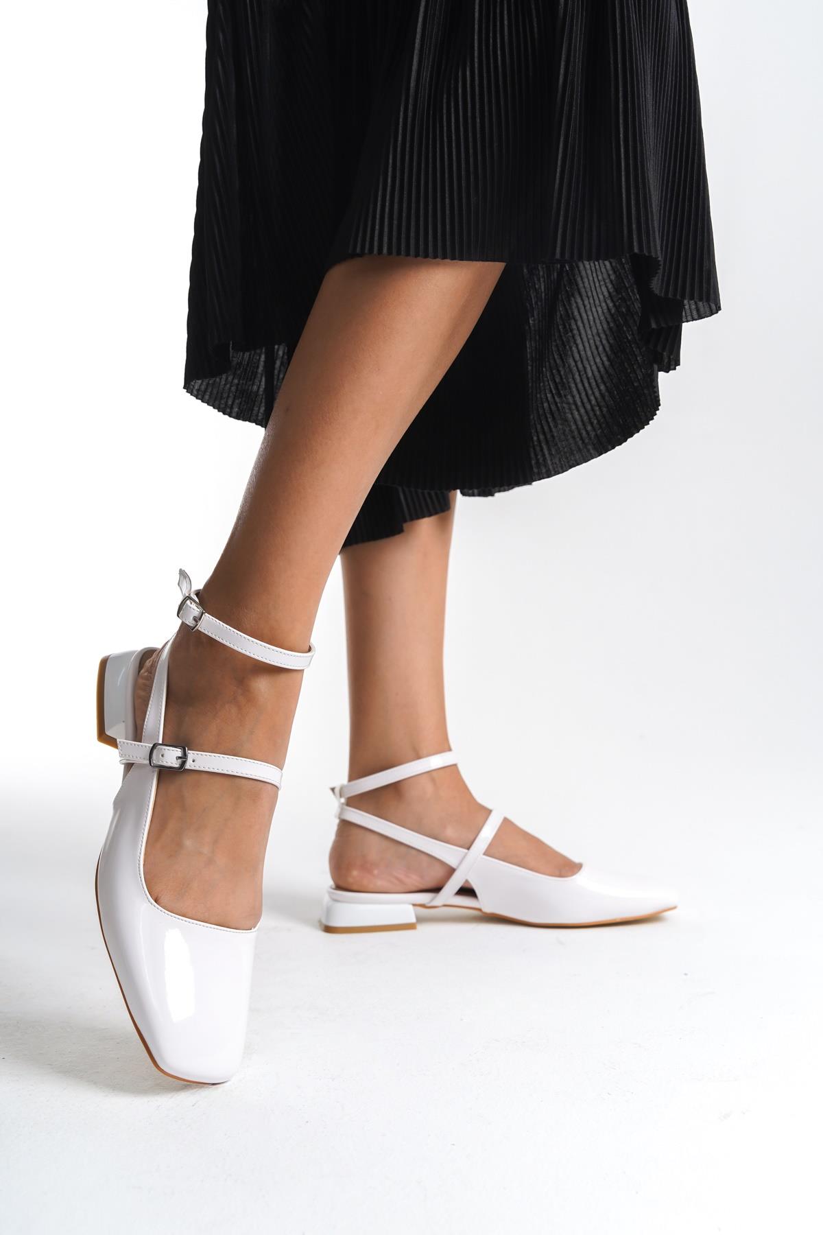 Atika Beyaz Rugan Mary Jane Babet Kısa Topuklu Günlük Ayakkabı - Görsel 2