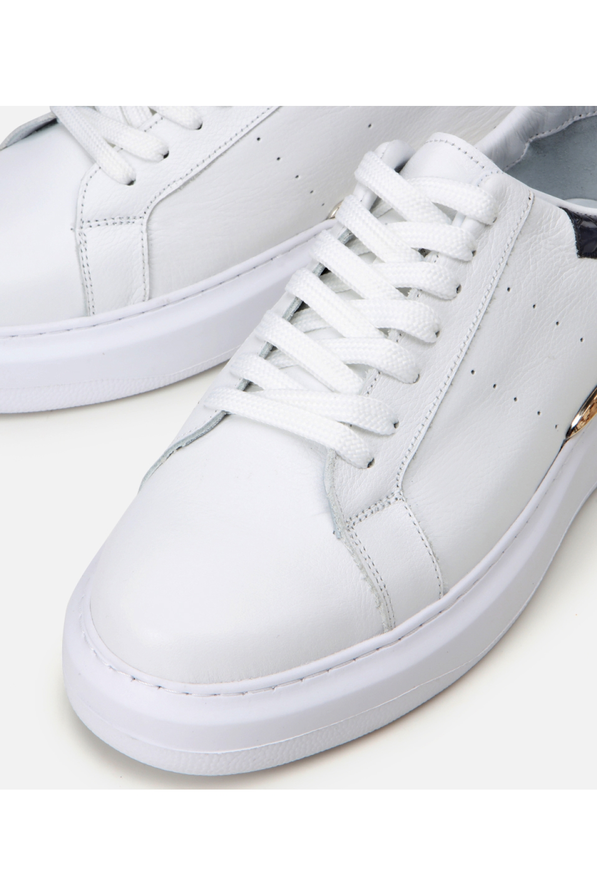 Erkek Deri Beyaz Hafif Tabanlı Spor Ayakkabı - Görsel 4