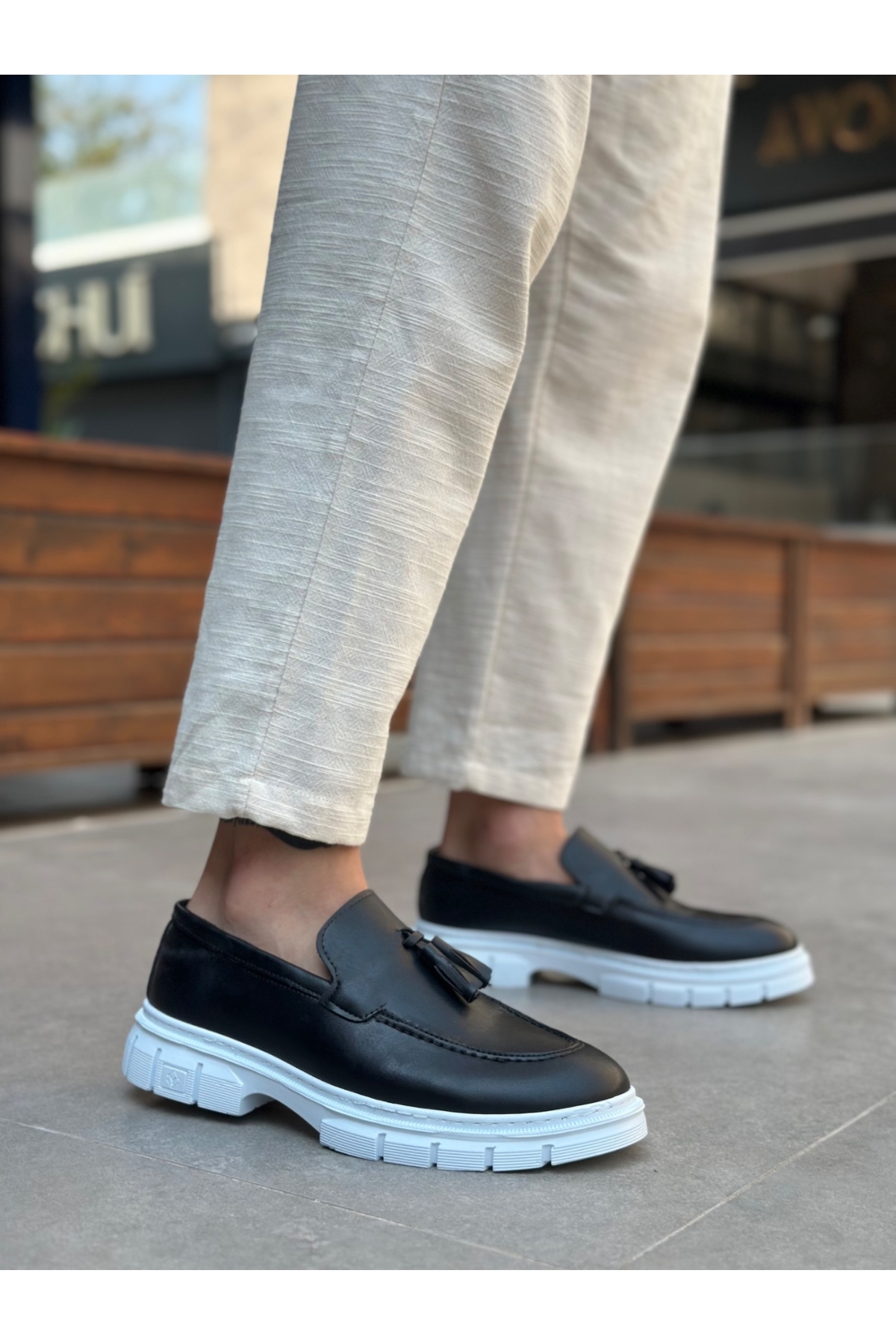 Püsküllü Erkek Casual Ayakkabı SİYAH (BEYAZ TABAN) - Görsel 4