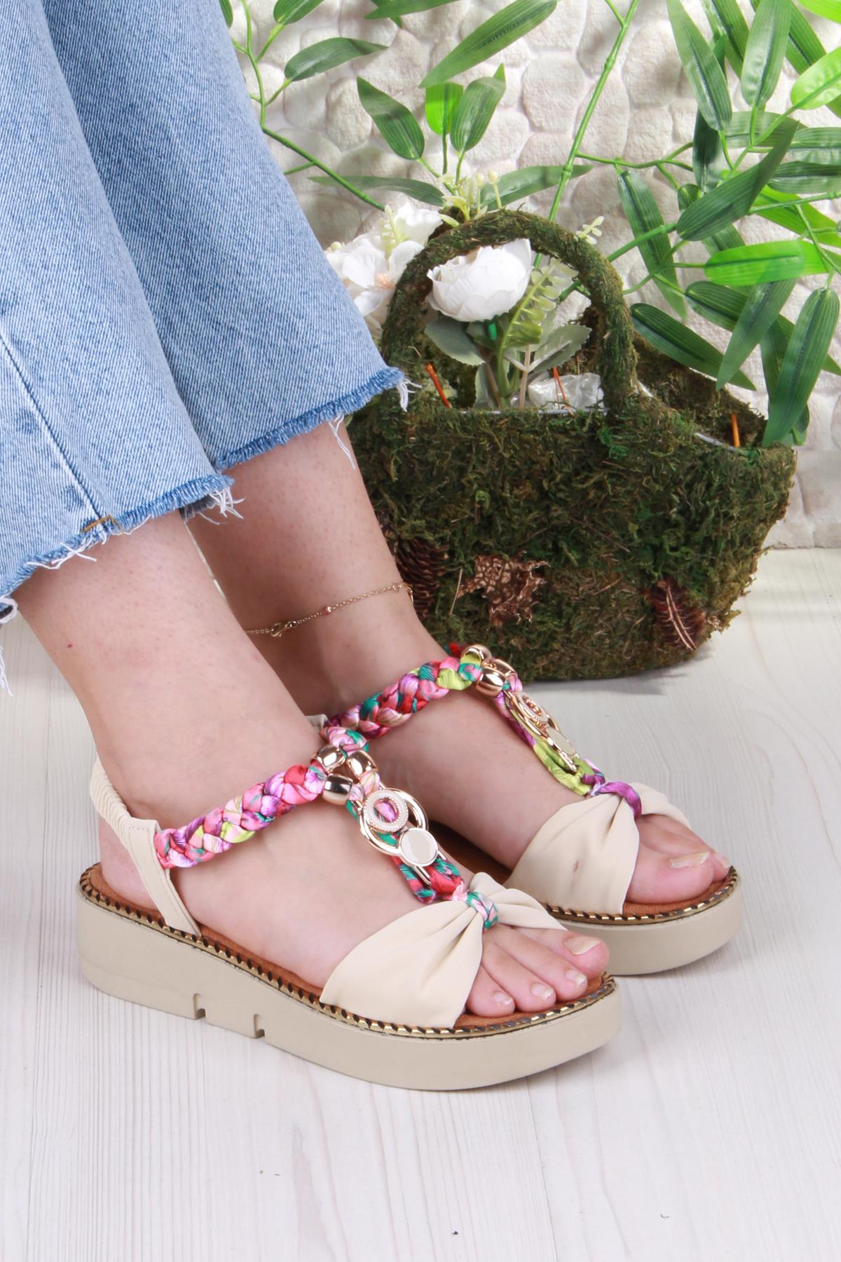 079-513 Fls Toka Detaylı Lastik Bağlı Renkli Örgü Kalın Taban Kadın Sandalet - Görsel 2