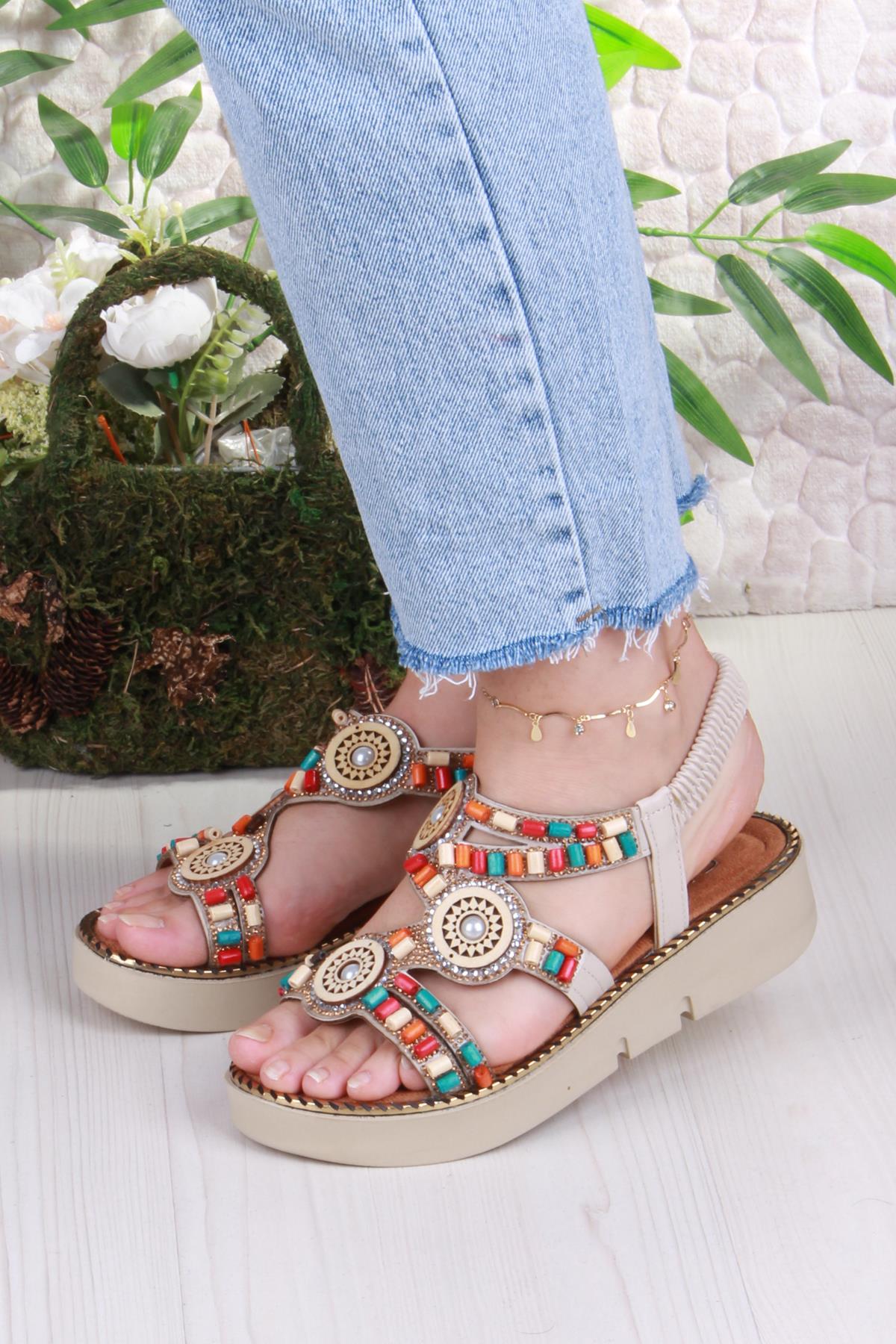 079-501 Fls Boncuk Renkli Toka Detaylı Lastik Bağlı Kalın Taban Kadın Sandalet - Görsel 3