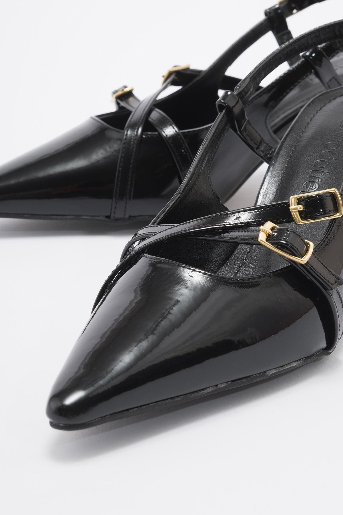 Kadın Sivri Burun Topuklu Ayakkabı SİYAH RUGAN - Görsel 4