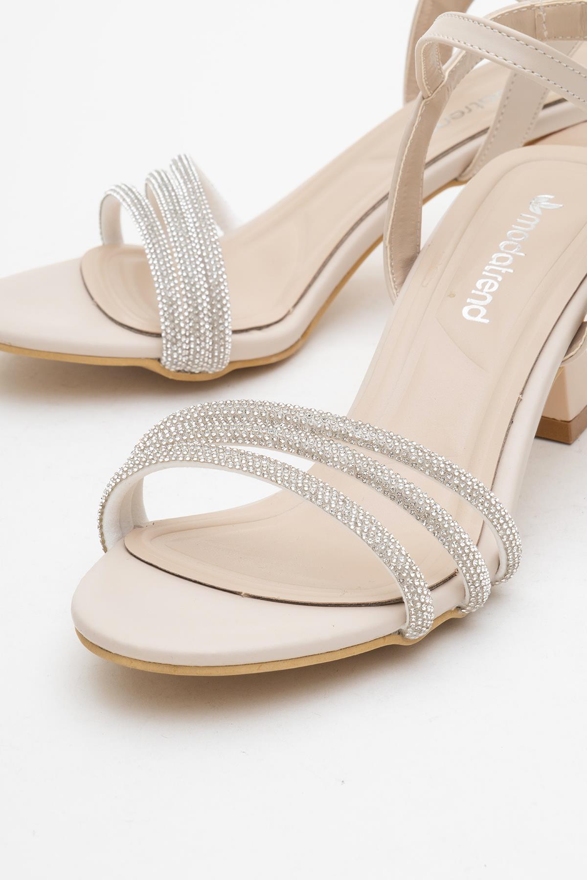 Kadın Biyeli 3 Taşlı Topuklu Sandalet TEN CİLT - Görsel 4