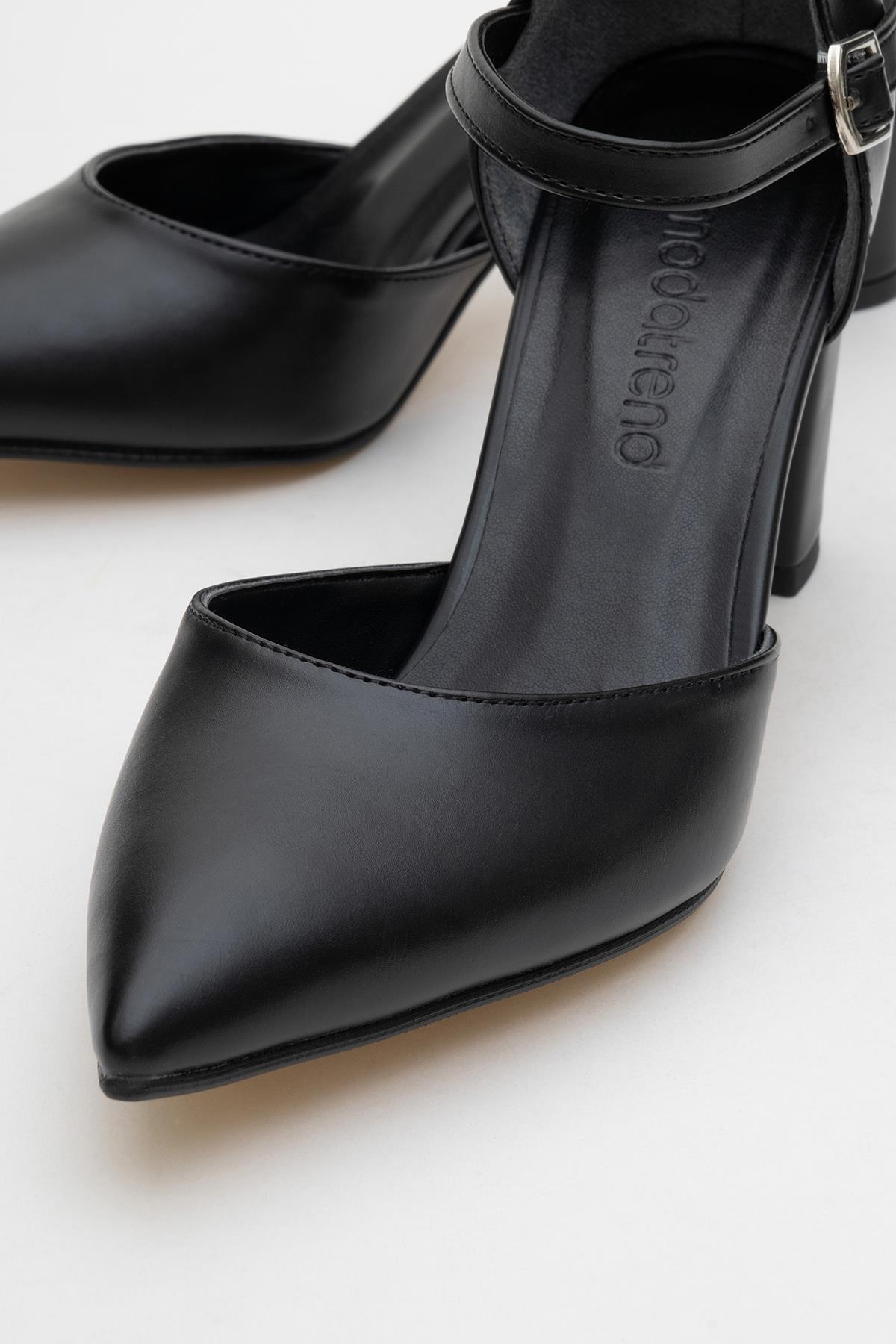 Kadın Tokalı Topuklu Ayakabı SİYAH CİLT - Görsel 4