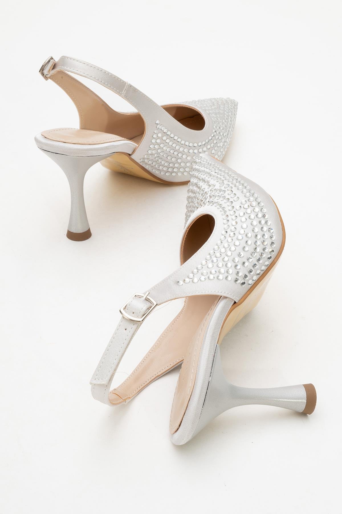 Taşlı Sivri Burunlu Kadın Topuklu Ayakkabı GÜMÜŞ SATEN - Görsel 5
