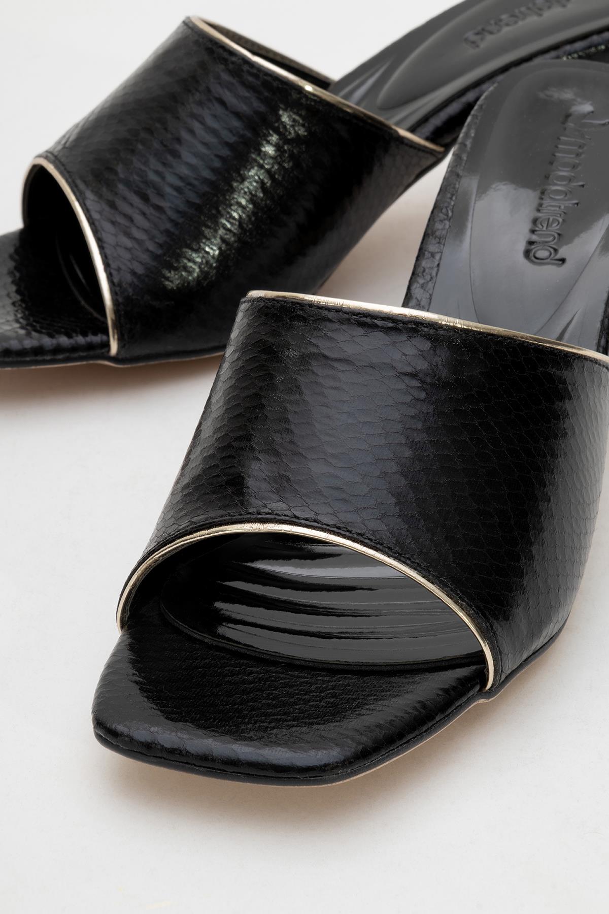 Kadın Topuklu Terlik SİYAH YILAN DESEN - Görsel 4