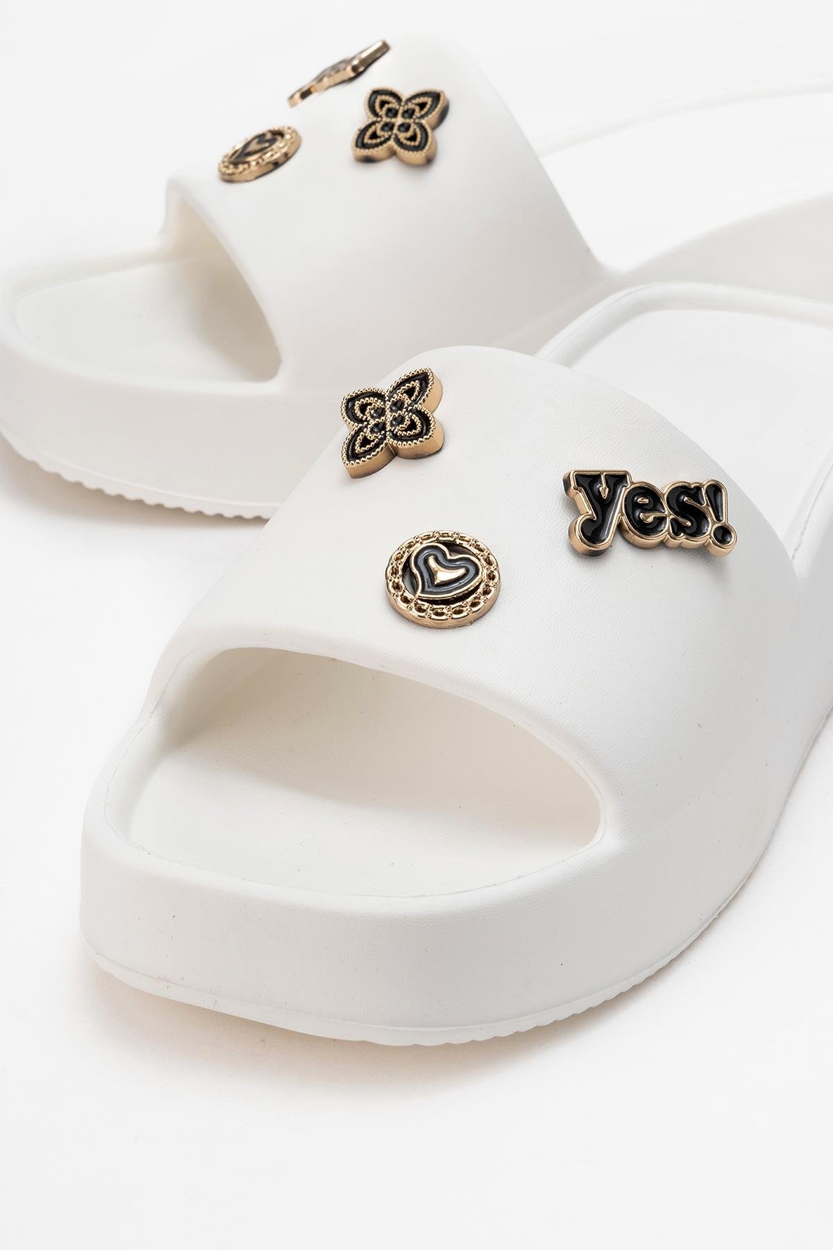 Kadın Aksesurarlı Terlik EKRU - Görsel 4