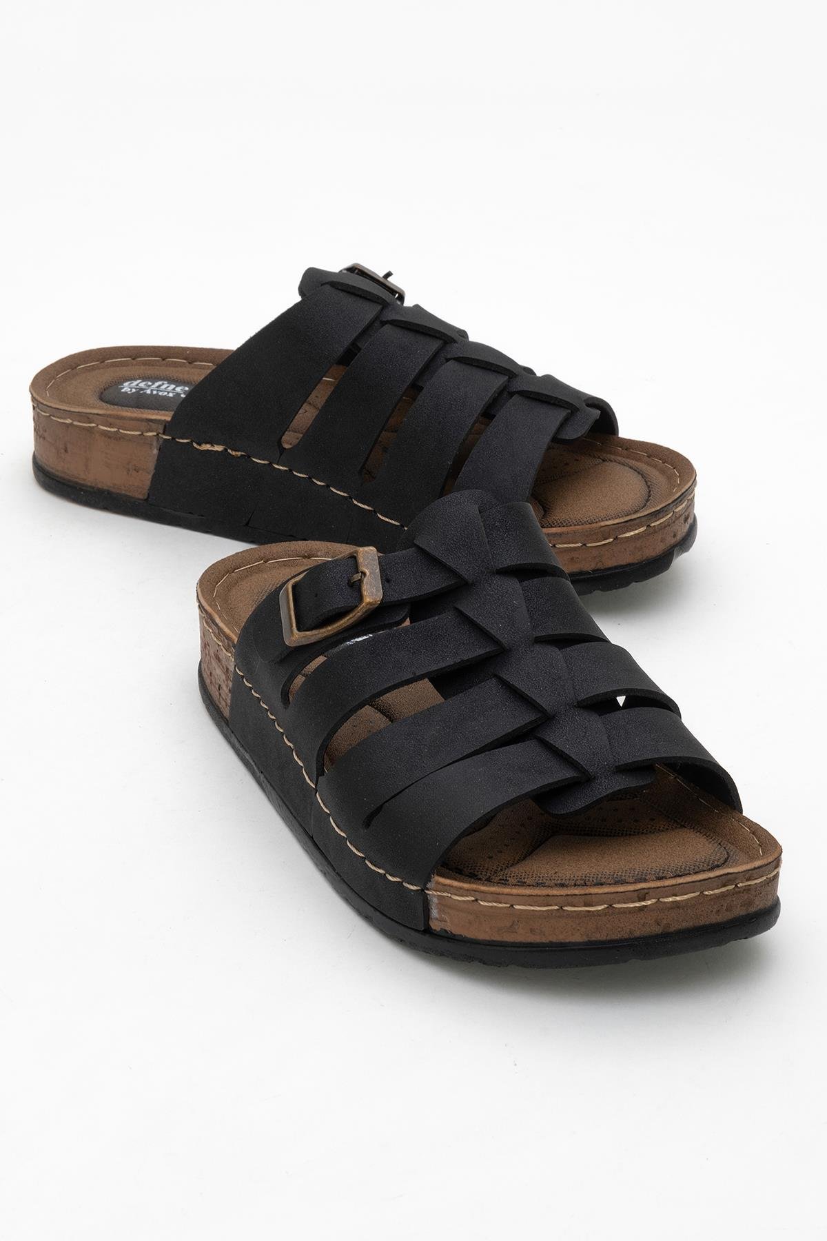 Kadın Tokalı 4 Biyeli Terlik - Görsel 2