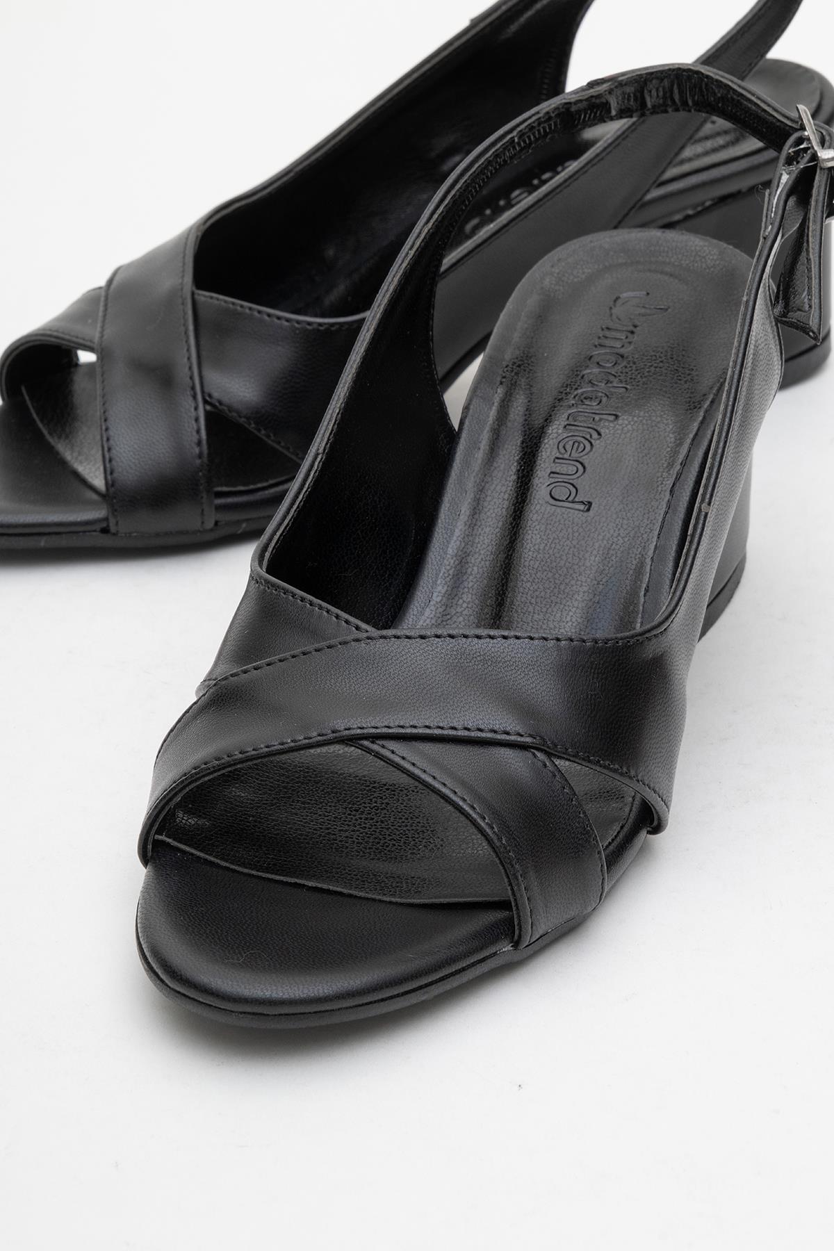 Çapraz Burnu Ve Arkası Açık Kadın Topuklu Sandalet SİYAH CİLT - Görsel 4