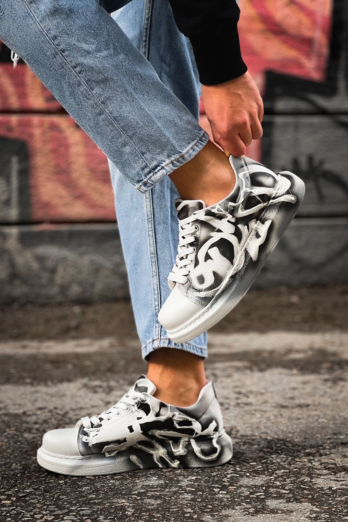 Bağcıklı Baskılı Erkek Spor Ayakkabı Siyah Kırmızı - Görsel 5