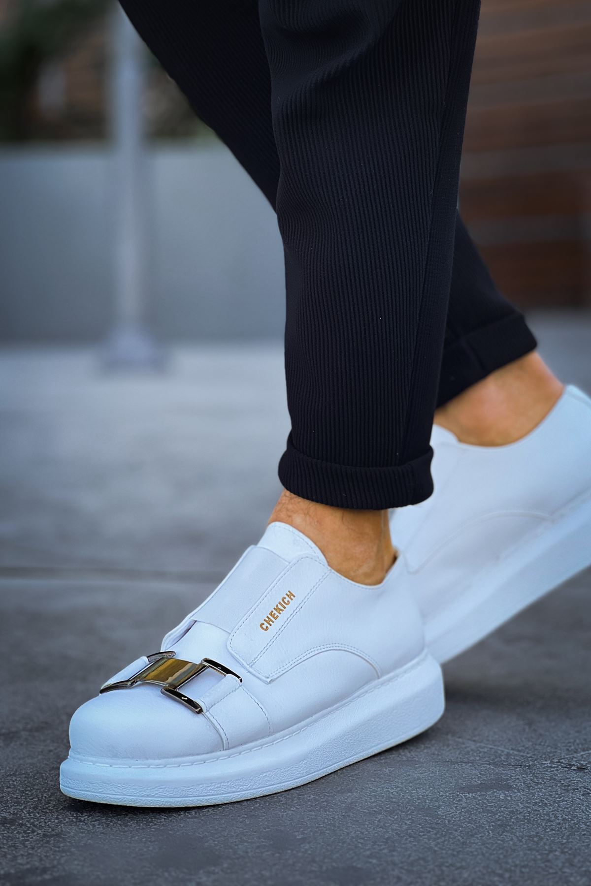 Lastikli Toka Detaylı Erkek Spor Ayakkabı Beyaz - Görsel 2