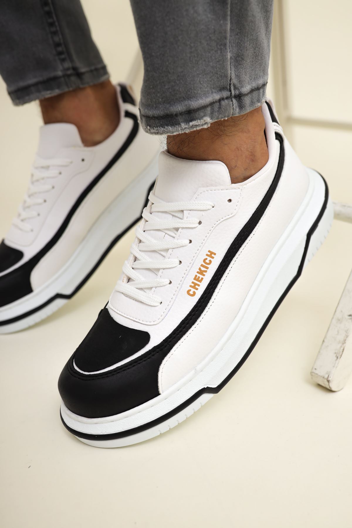 Bağcıklı Erkek Spor Ayakkabı Beyaz Siyah - Görsel 4