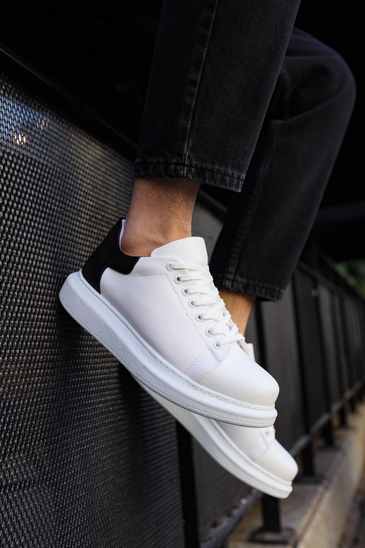 Bağcıklı Erkek Spor Ayakkabı Beyaz Siyah - Görsel 6