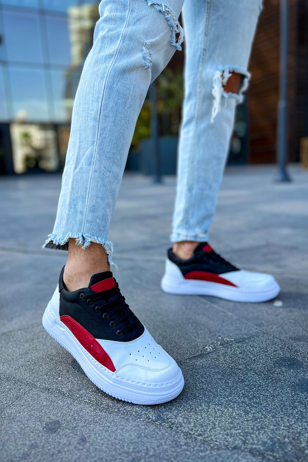 Bağcıklı Erkek Spor Ayakkabı Beyaz Kırmızı Siyah - Görsel 3