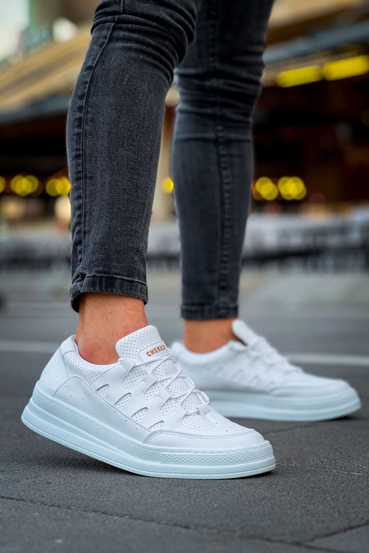 Bağcık Detaylı Erkek Spor Ayakkabı Beyaz - Görsel 4