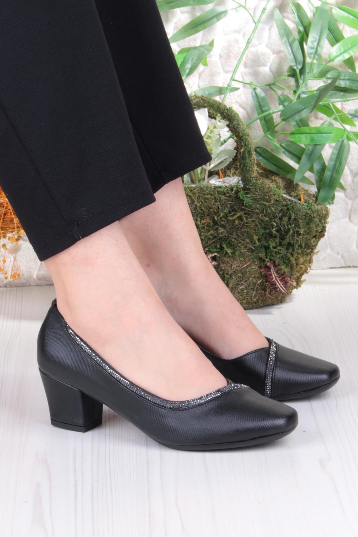 168606 Nur Taş Detaylı Alçak Topuklu Kadın Ayakkabı - Görsel 2