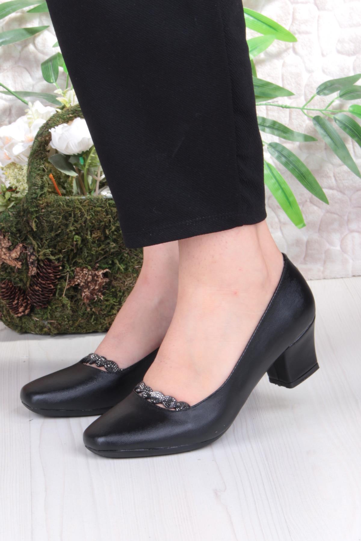 168689 Nur Taş Detaylı Alçak Topuklu Kadın Ayakkabı - Görsel 2