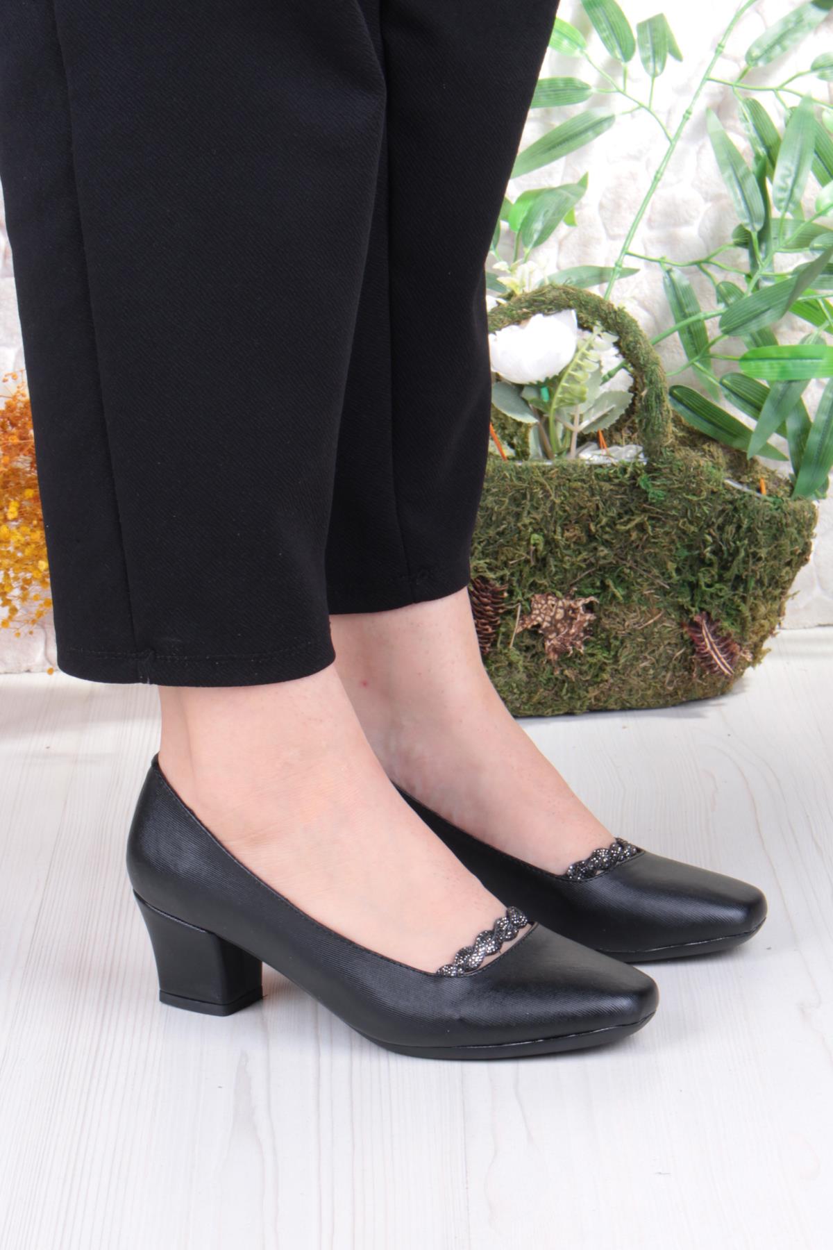 168689 Nur Taş Detaylı Alçak Topuklu Kadın Ayakkabı - Görsel 3